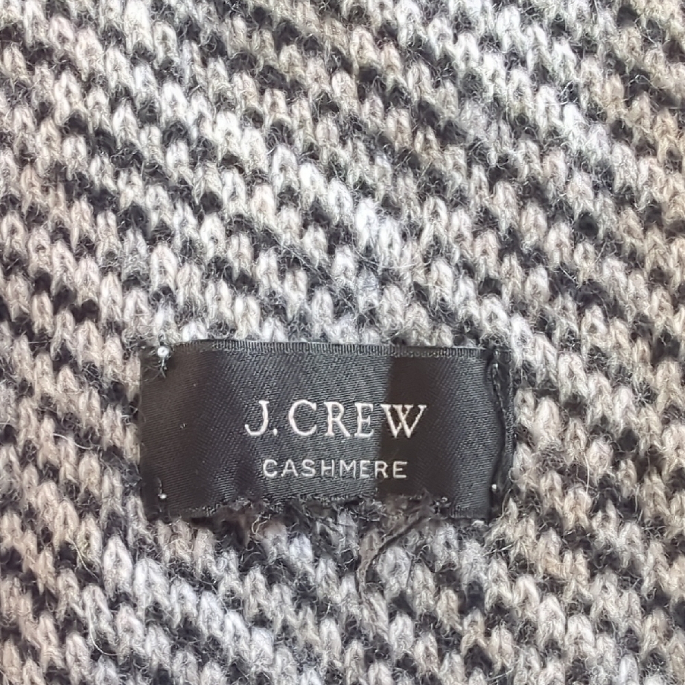 Cashmere, Black And White Reversible J.Crew Wrap / Blanket Scarf *DAMAGED* - Picture 3 of 5